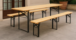Tables pliantes en bois avec bancs